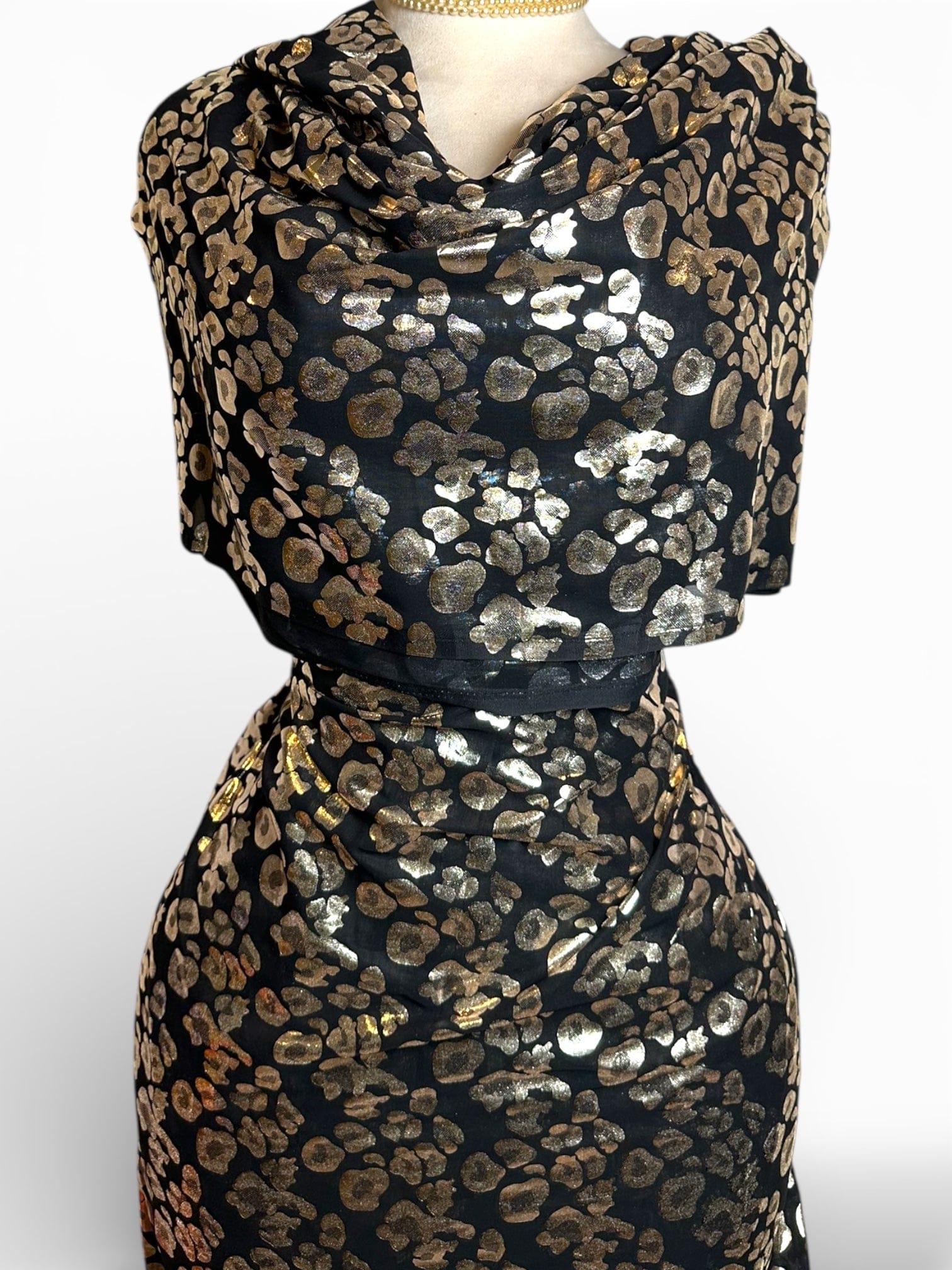 Foil Cotton - Black Silver Spotted