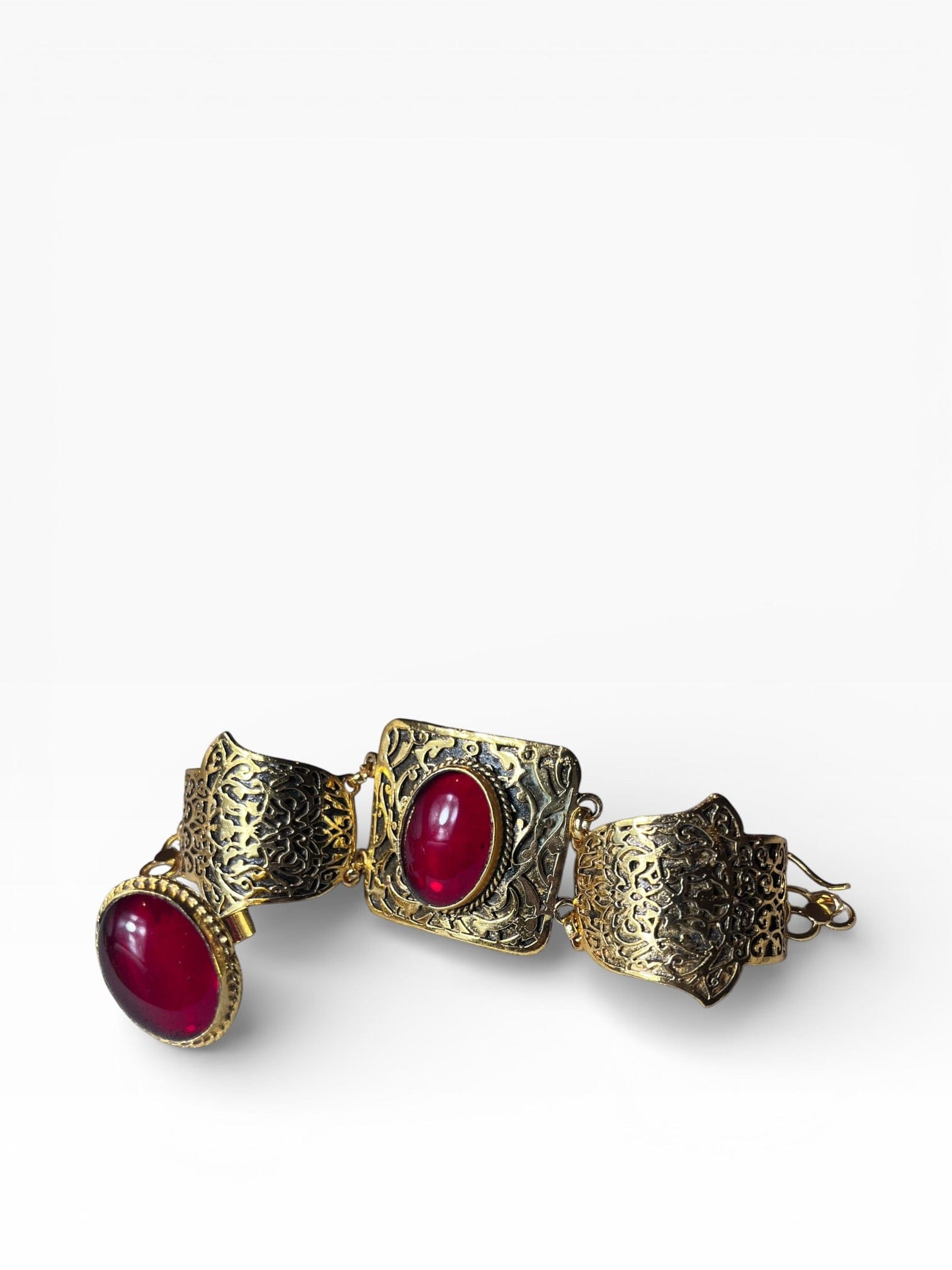 Statement Set - Red Stone