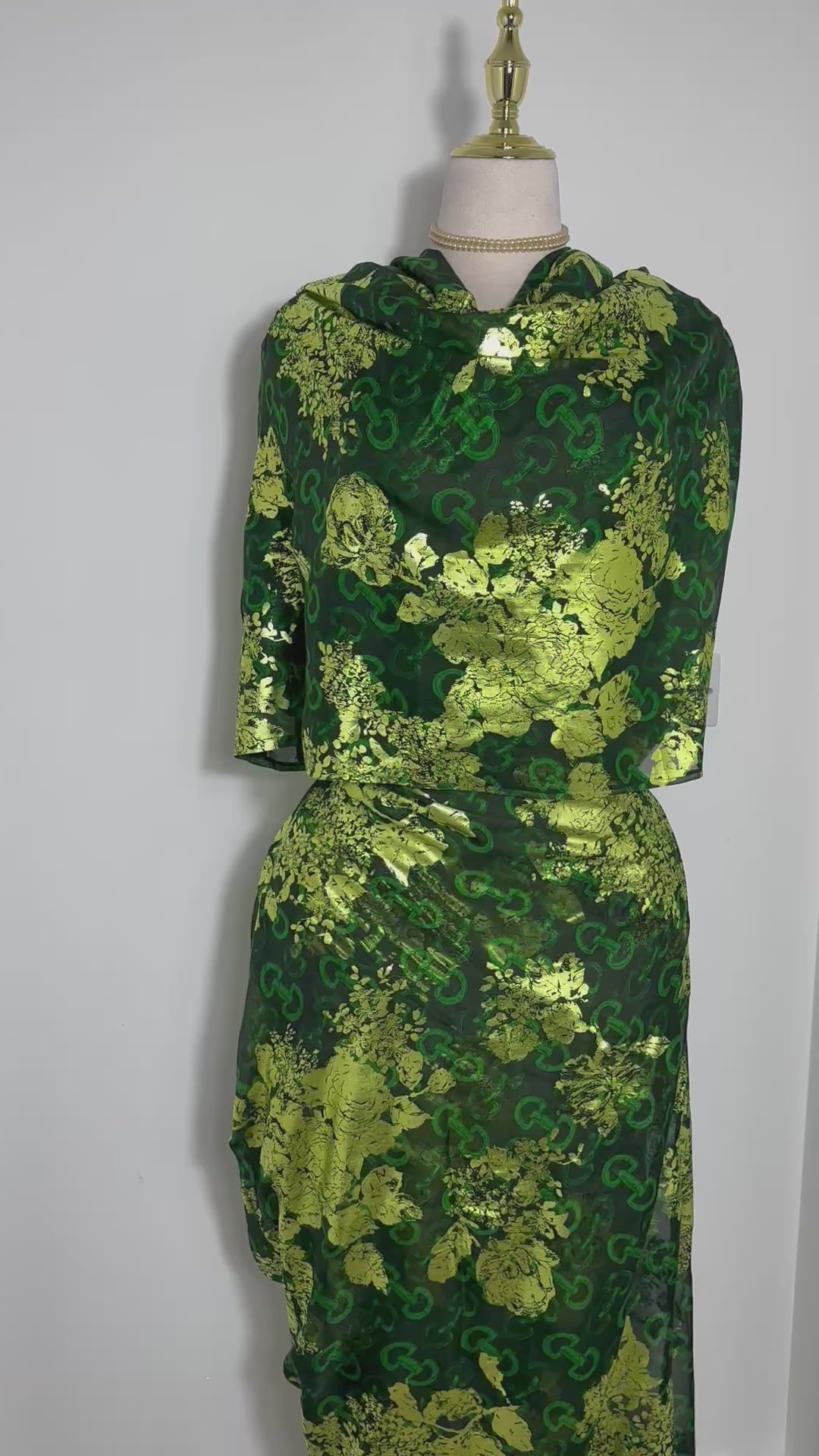 Silk Toub - Dark Green with Metallic Florals