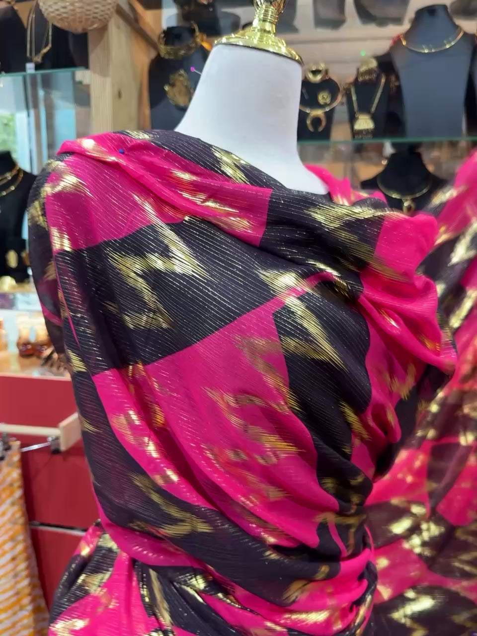 Voile Gold Foil Toub - Pink and Black Swirls
