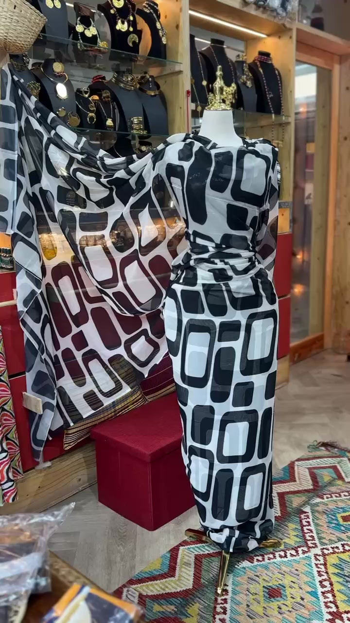 Voile Toub - Monochrome Geometric Blocks